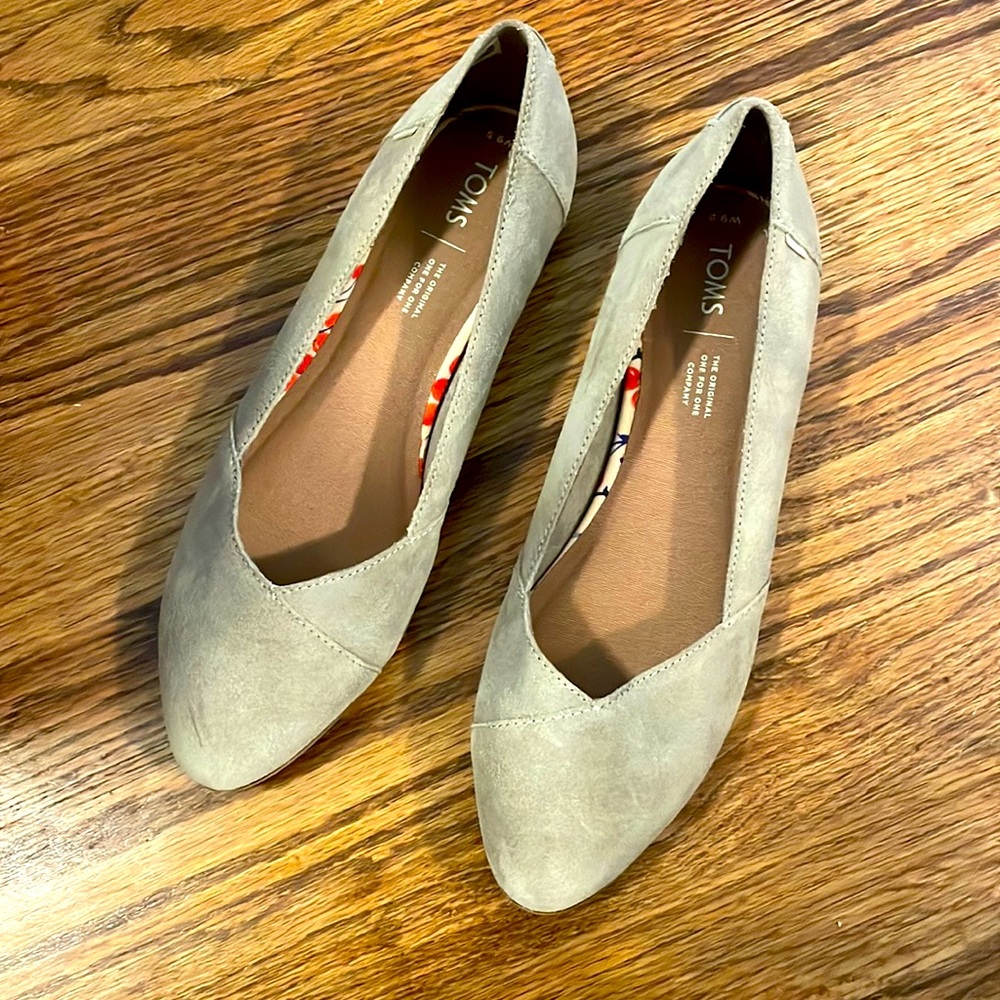Women’s Toms Ballet Flats